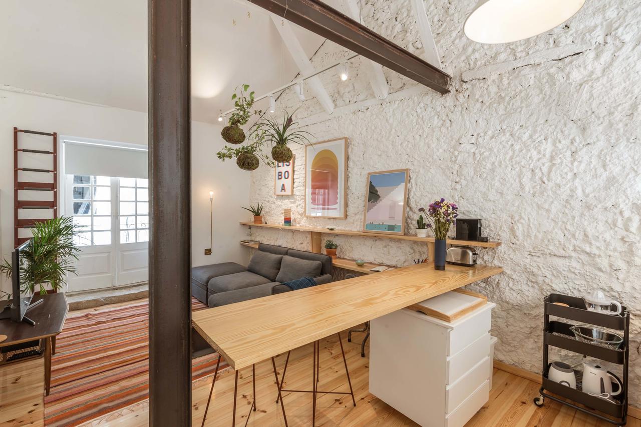 Apartamento Com Varanda, Muito Central, Ttl333 Lisboa