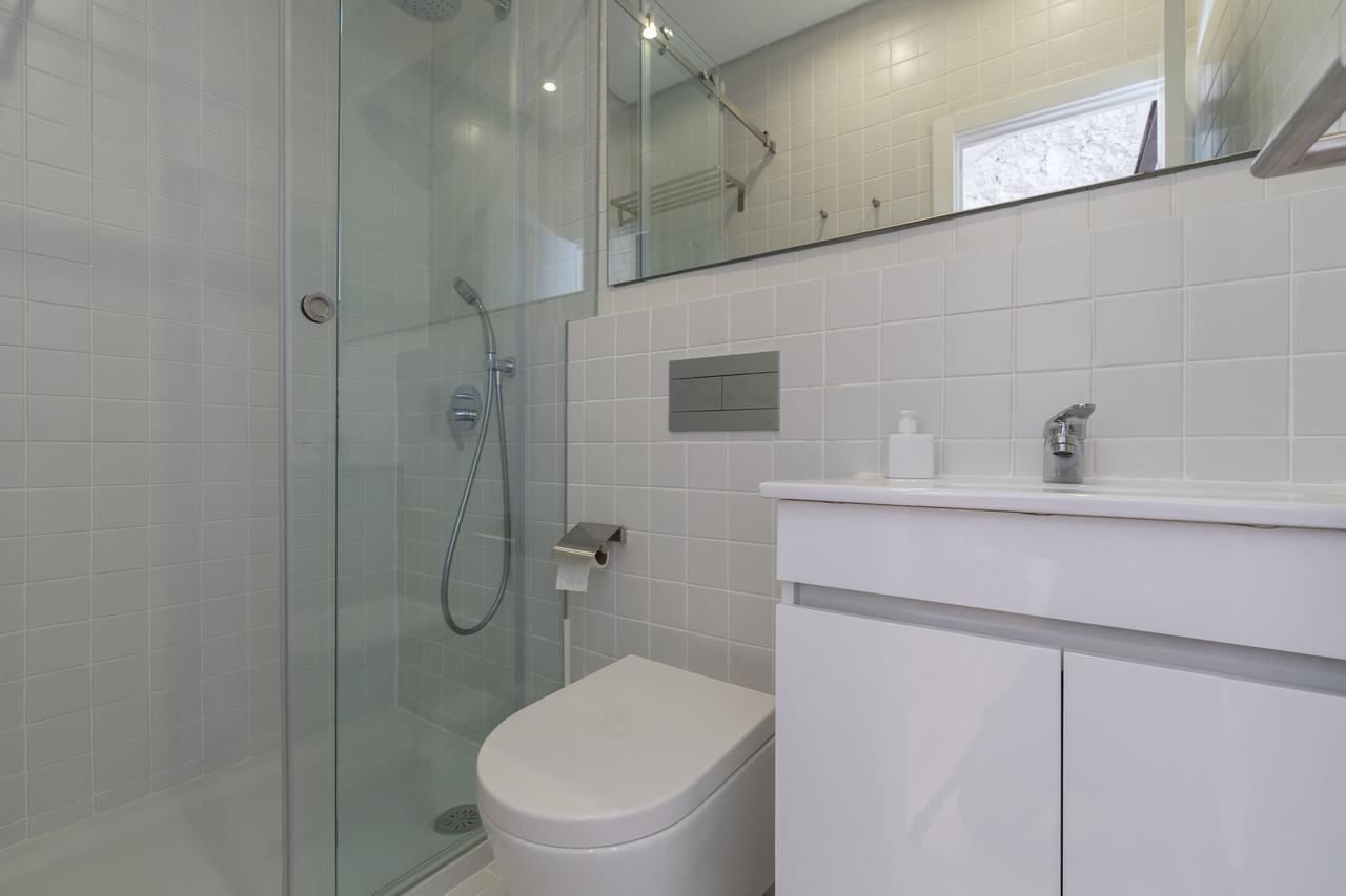Apartamento Apartamento Com Varanda, Muito Central, Ttl333